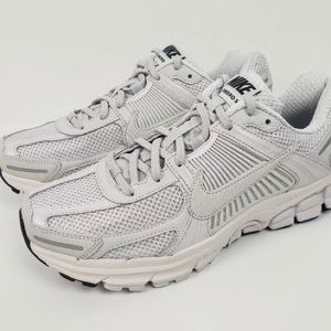 Nike Zoom Vomero 5 SP Running Shoes Vast Grey